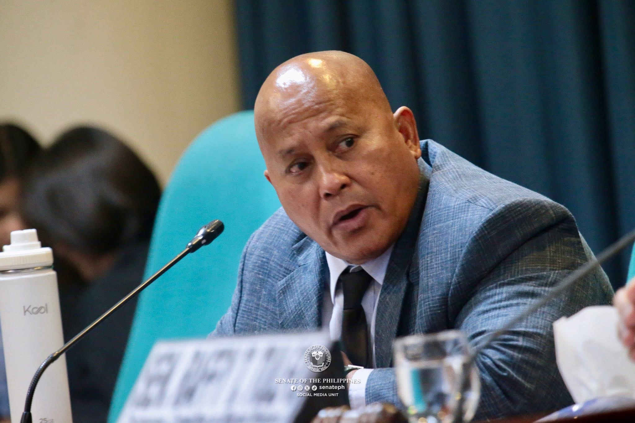 Dagdag Proteksyon sa mga OFW, Isinusulong sa Senado