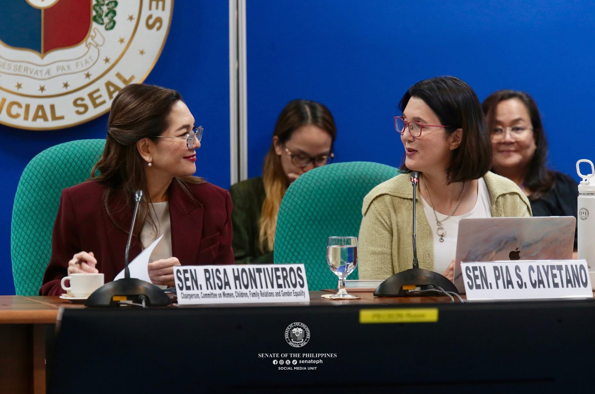 Mas Mahigpit na Batas vs AI-Created Sexual Content