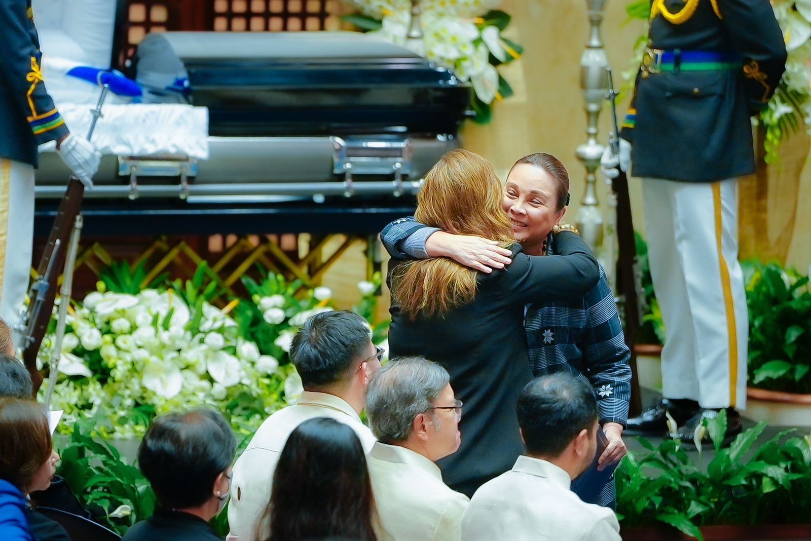 Legarda honors legacy of former House Speaker Jose de Venecia Jr. at necrological services