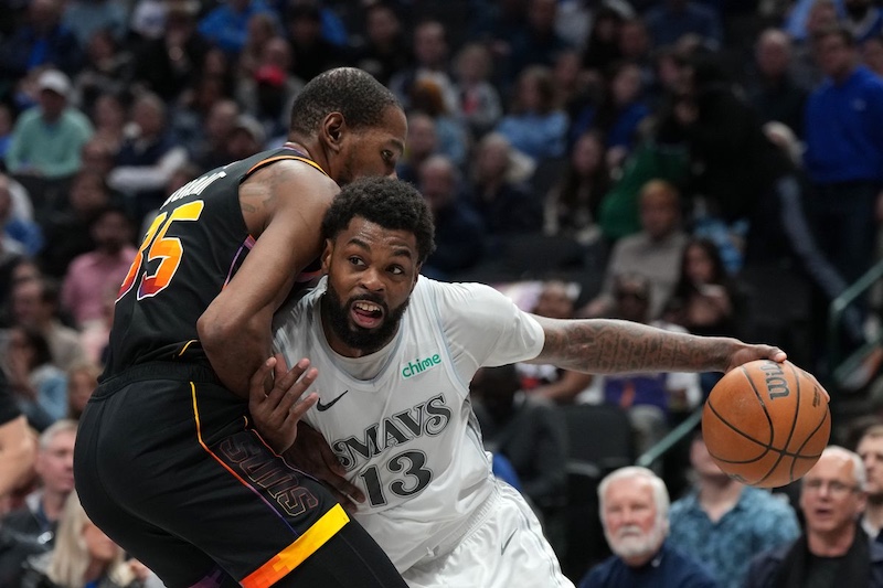 Injury-Plagued Mavericks Talo sa Suns, 125-116, Kahit sa Malaking Gabi ni Marshall