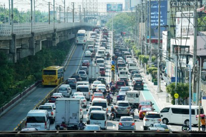 No fines, no rules? Congresswoman wants 2-week traffic law holiday — a recipe for chaos!