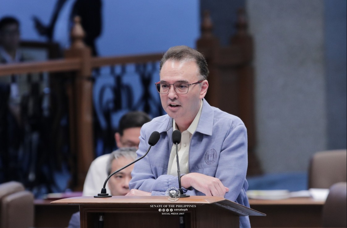 Cayetano iminungkahi ang malawakang pagbitiw ng mga opisyal, ‘snap election’