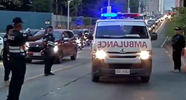 Transport chief sacks EDSA enforcer who stopped ambulance on busway — when rules clash with common sense