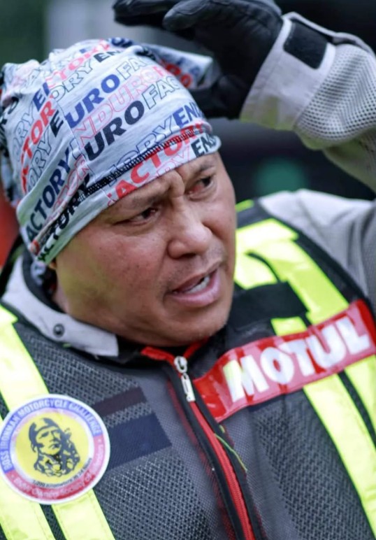 Bato, spotted? AWOL na senador, pagala-gala lang umano sakay ng big bike