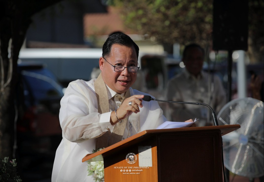 No grumpy faces, no lazy hands! Senate boss cracks the whip on public service