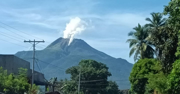 Bulkang Bulusan, bantay sarado matapos ang sunod-sunod na lindol; panganaib ng pagsabog, nakaamba