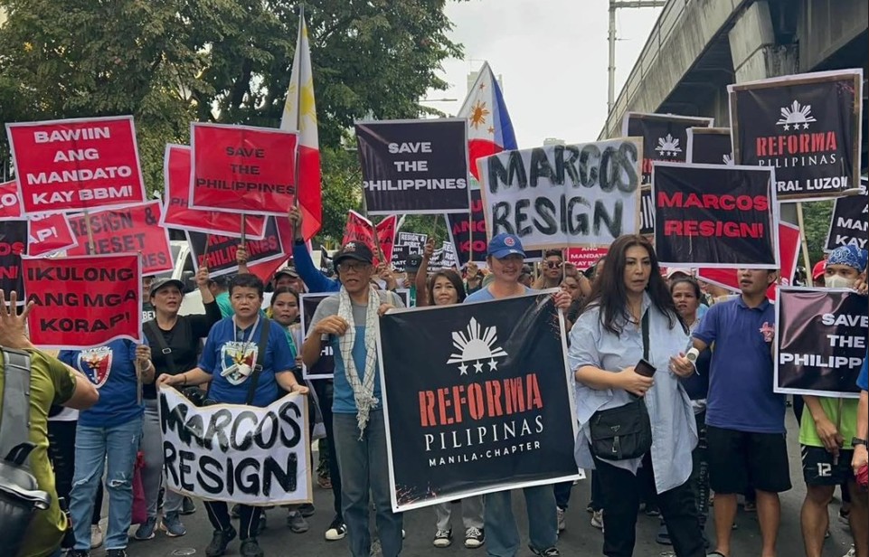 Duterte camp, itinaboy ng INC sa Luneta
