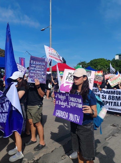 Luneta, EDSA puno ng nagngangalit na taumbayan sa protesta vs ‘ghost flood projects’
