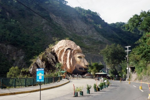 Kennon Road open only to light vehicles amid hazards