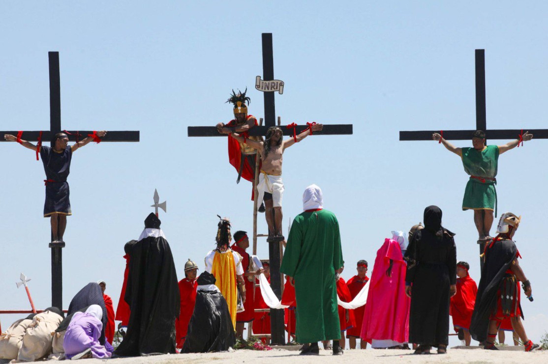 Pampanga’s longest ‘Kristo’ finally lays down his cross after 37 years