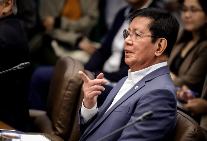 Lacson: Bonoan, madalas makatanggap ng misteryosong Post-It notes — sibilyan ang nagdidikta sa ex-DPWH chief?