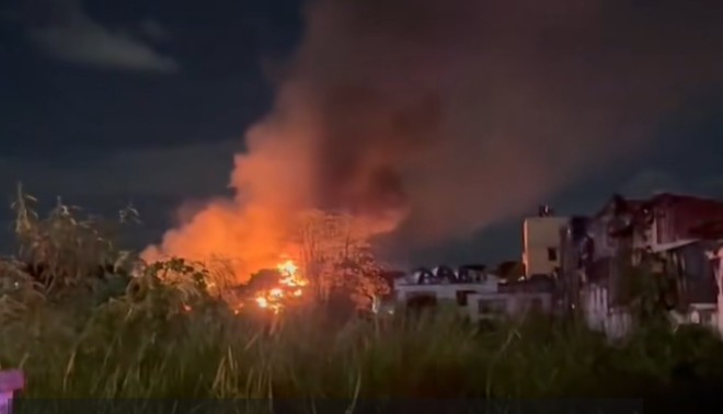 Malabon blaze displaces 100 families, faulty extension wire suspected