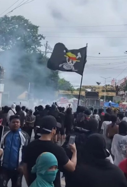 Mga kabataang sangkot sa gulo sa Ayala Bridge, muling naghasik ng kaguluhan sa Mendiola