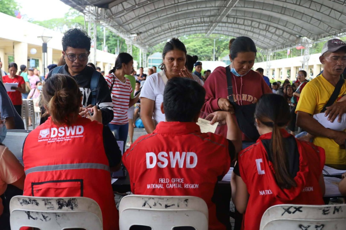 Ayuda not just for the poor — DSWD says middle class can line up too