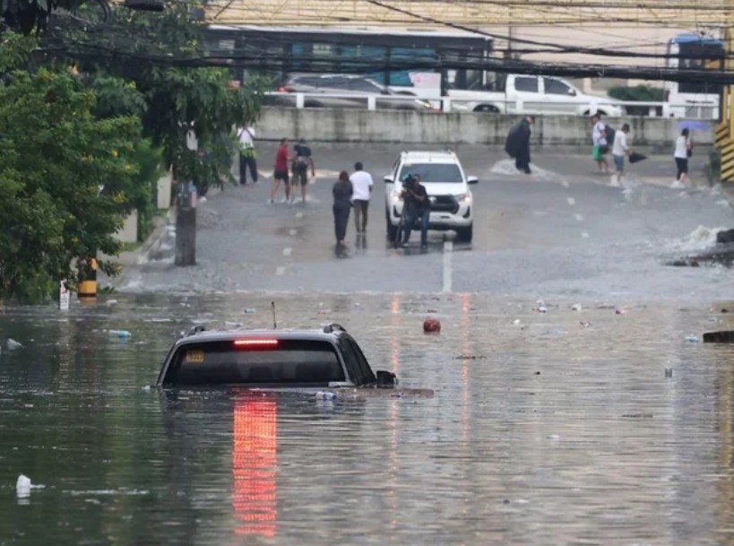 Ulan sa QC, hinigitan ang Ondoy; 36 barangay, lumubog sa baha sa loob lamang ng isang oras