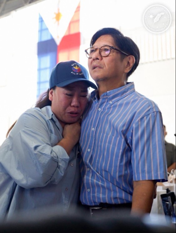 Marcos rolls out red carpet for 343 rescued OFWs