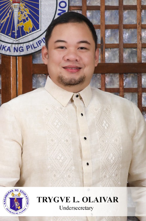 Opisyal ng DepEd na iniugnay sa 15% kickback, todo tanggi, boluntaryong nag-leave