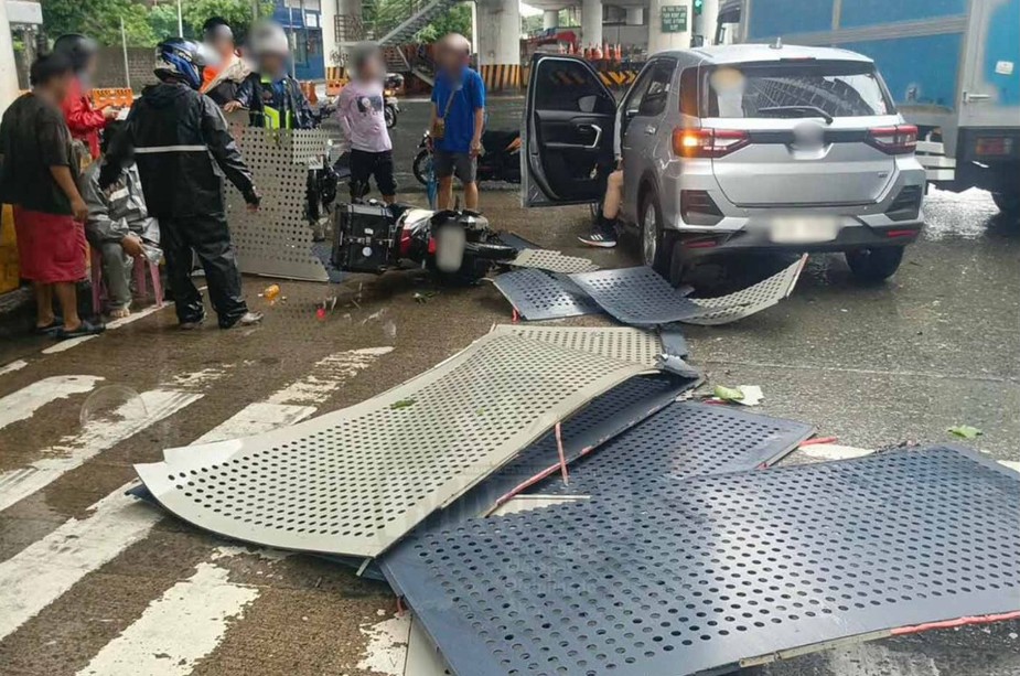 LED panel sa QC, pinalipad ni ‘Uwan;’ motorsiklo, kotse sapul