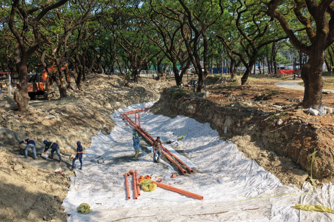 Double duty for QC: Quezon Memorial Circle park doubles as flood shield
