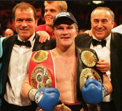 British boxing idol Ricky Hatton, natagpuang patay sa edad na 46