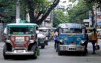 Paalala ng LTFRB, student discount epektibo kahit walang pasok