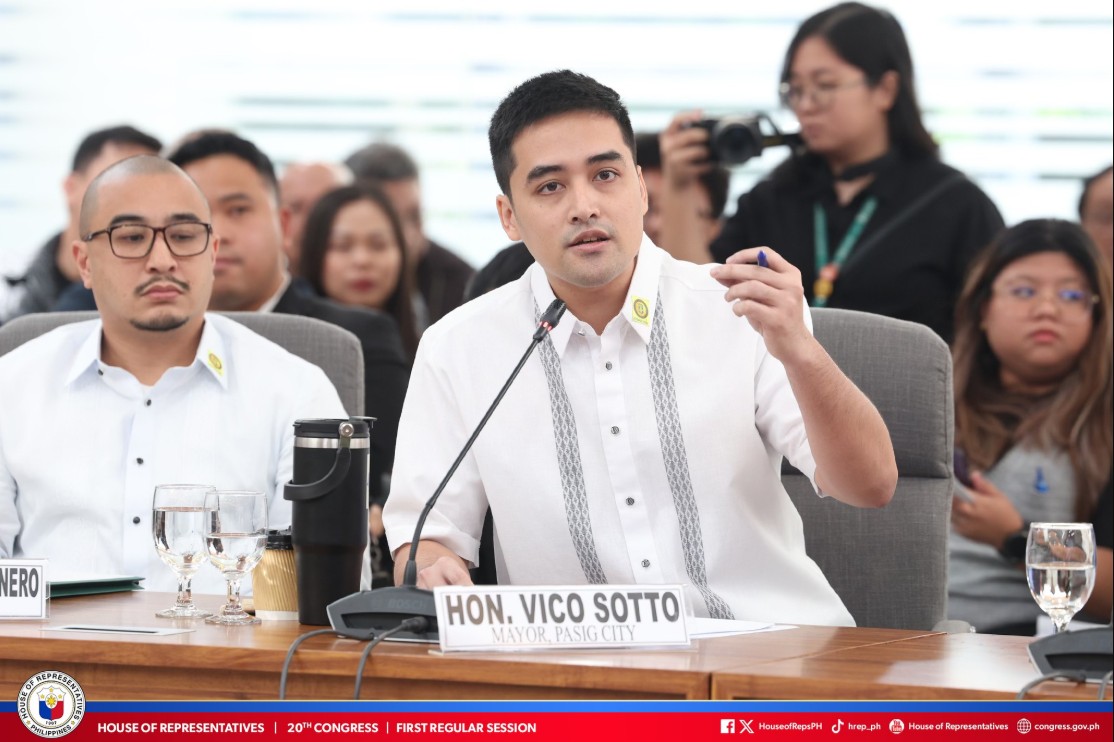 ‘Hindi lang sila basta kontraktor!’ Mga Discaya patuloy na pinagbabantaan ang mga empleyado, nangingikil ng pera sa mga kongresista — Mayor Vico