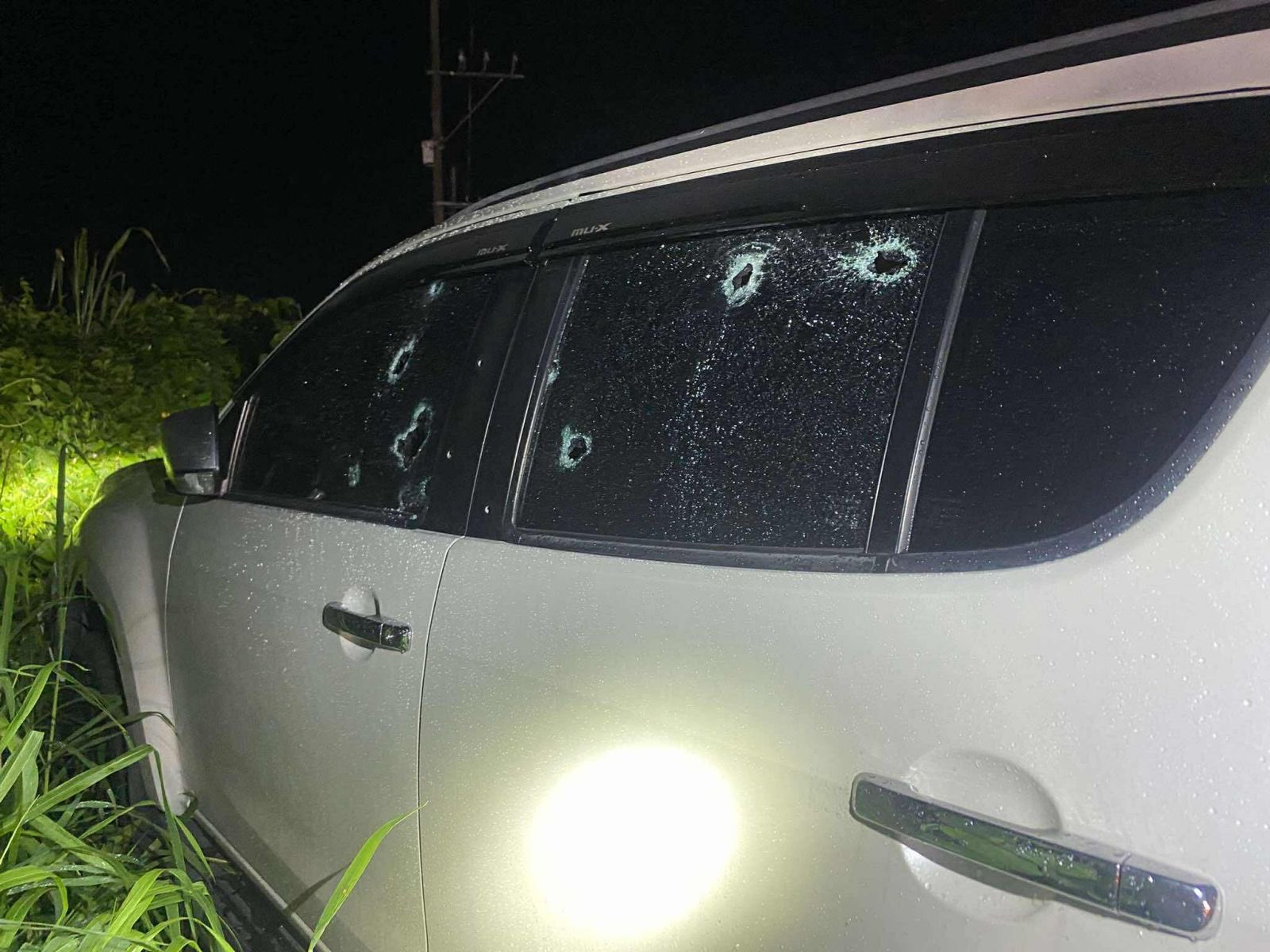 Babae, natagpuang patay sa loob ng SUV sa Batangas