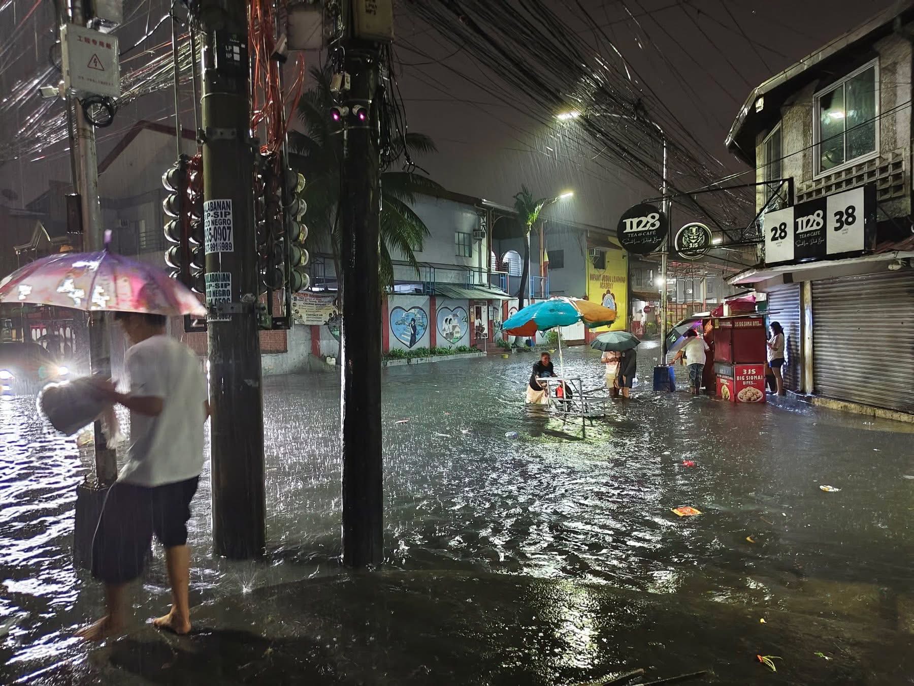 Sudden floods mark New Year in Malabon, highlighting urban drainage challenges