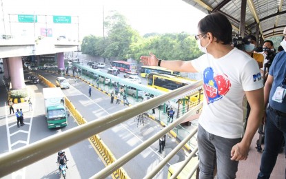 Nagtatayo ng mga Tulay, Nag-uugnay ng mga Komunidad: Ang Pamana sa Infrastruktura ni Kalihim Abalos
