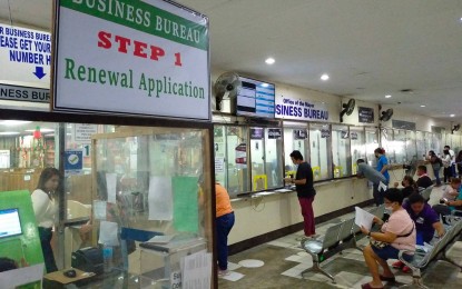 Paano Kumuha ng Mayor's Permit para sa Negosyo