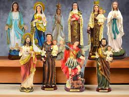 Paano tinitingnan ng mga Katolikong Romano ang mga Religious Crafts?