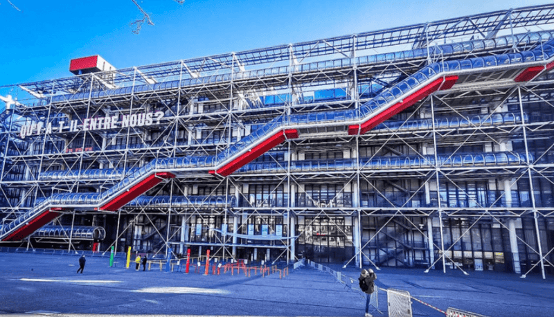 Isang Sikat na Pasyalan sa Paris ang Magsasara ng Limang Taon