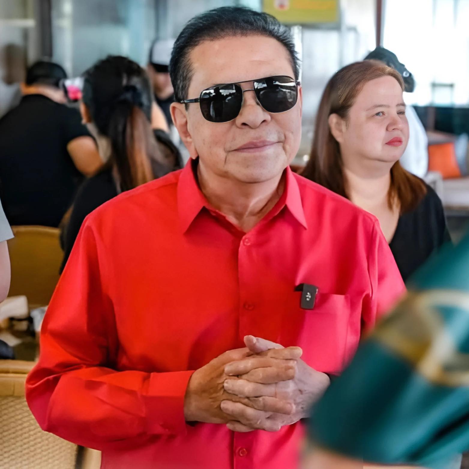 Chavit Singson, kinasuhan ng plunder at graft kaugnay ng bentahan ng lupain sa Ilocos Sur