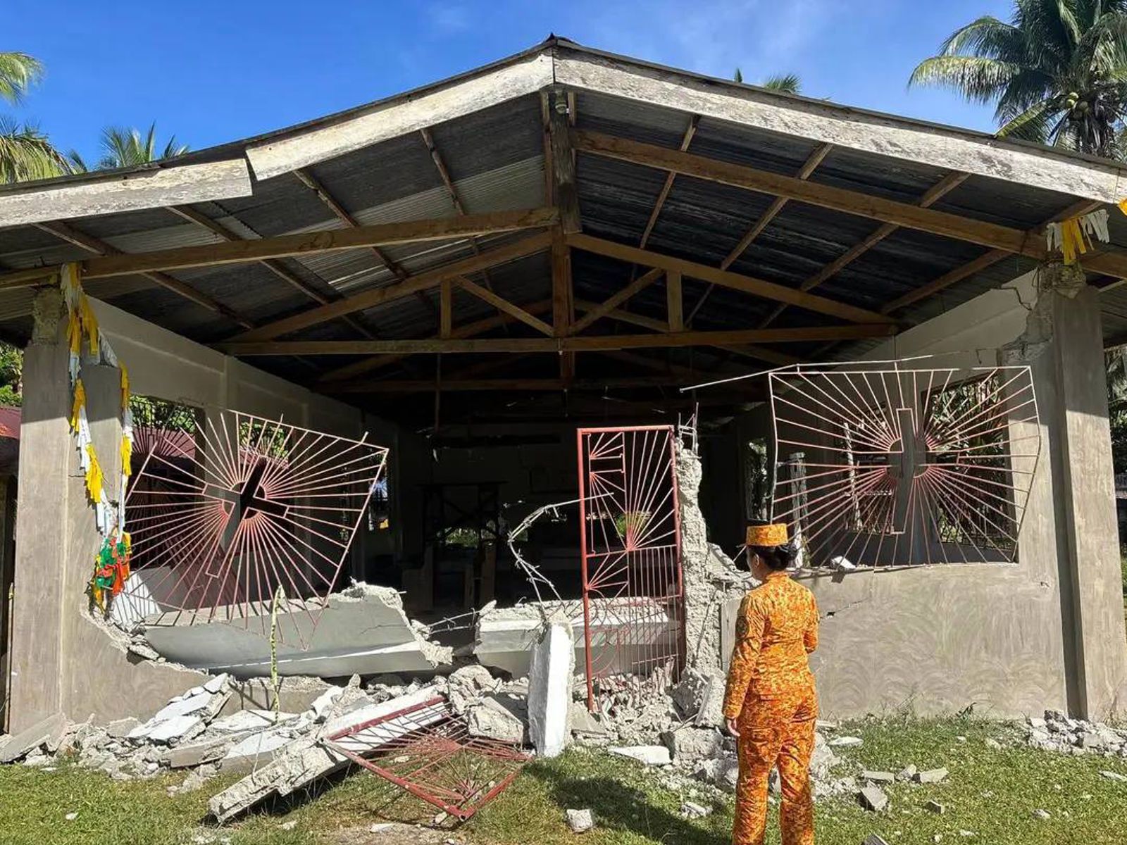 Chapel damaged by strong quake in Davao Oriental — Are ‘disaster-resilience standards’ being followed?