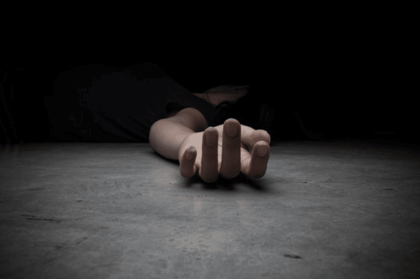 Man found dead in barracks bed in Biñan — Natural death or possible foul play?