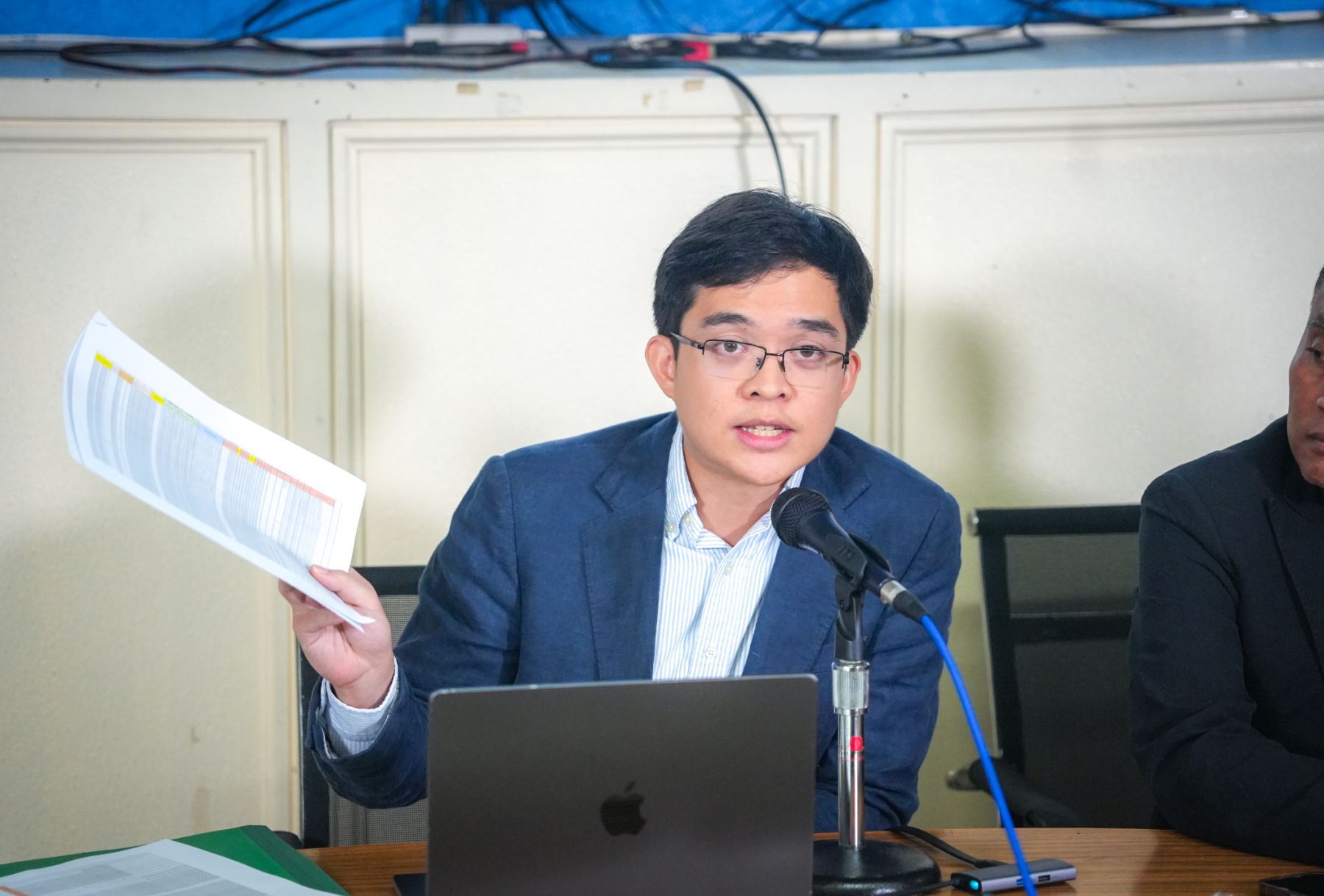 Cong. Leviste, naglabas ng ebidensya laban kay CWS Partylist Rep. Edwin Gardiola