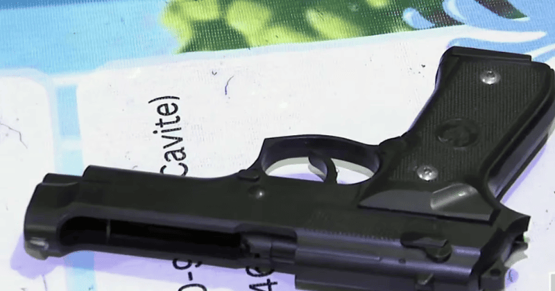 Pekeng Baril, Ginamit sa Pagtatalo; Labag sa Election Gun Ban