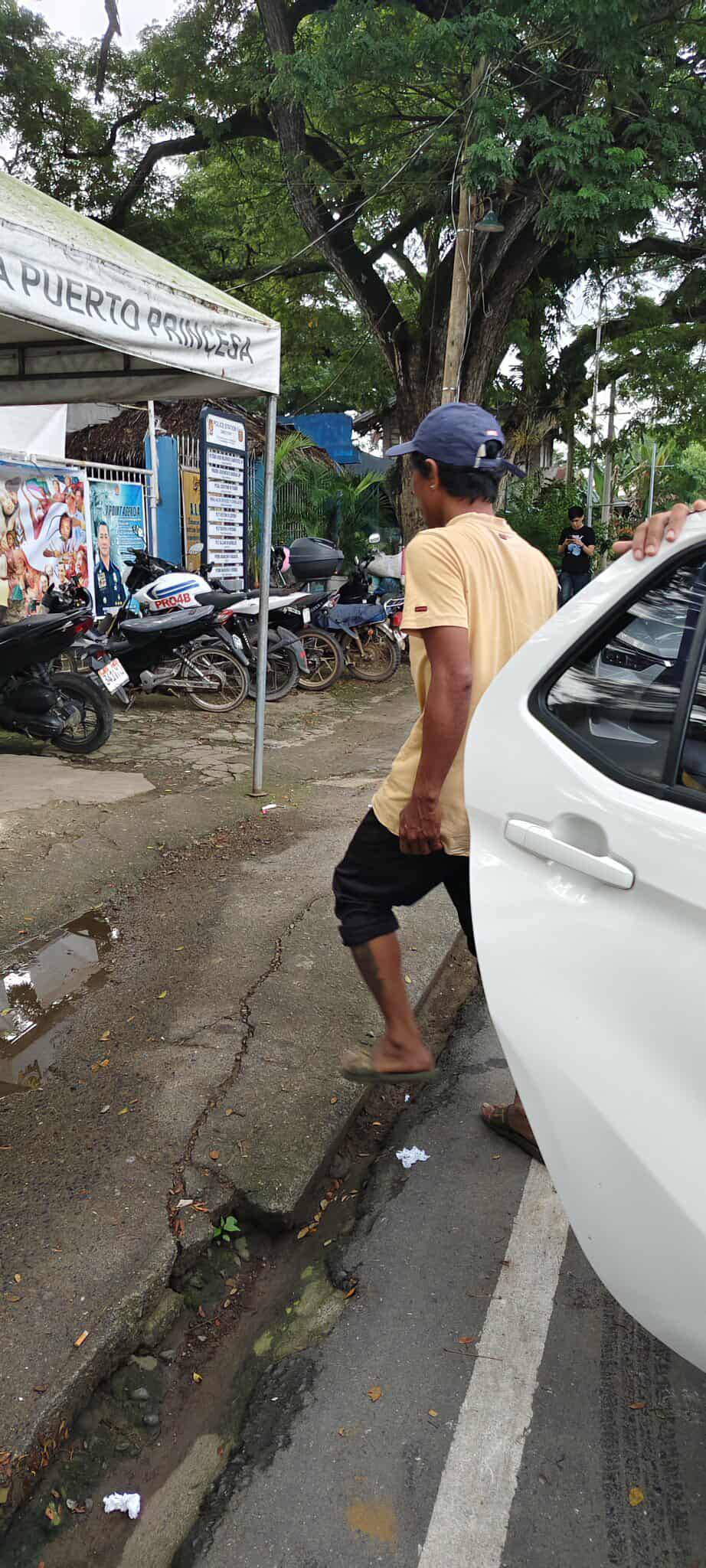 Man armed with machete arrested after blocking motorists in Barangay Bancao-Bancao
