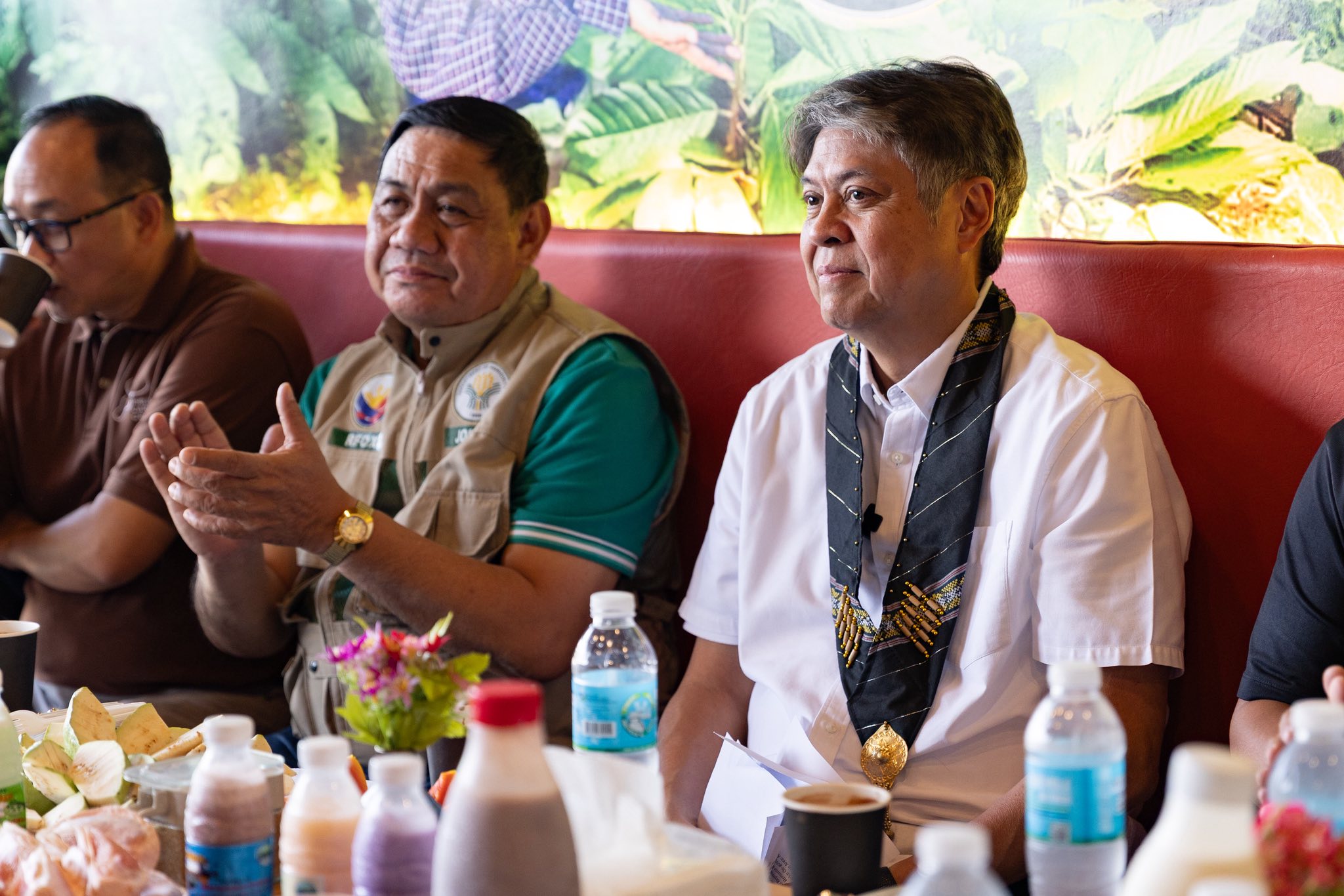 Kiko welcomes cash aid release, urges DA to unlock P18B in unused 2025 funds for immediate fuel and fertilizers assistance