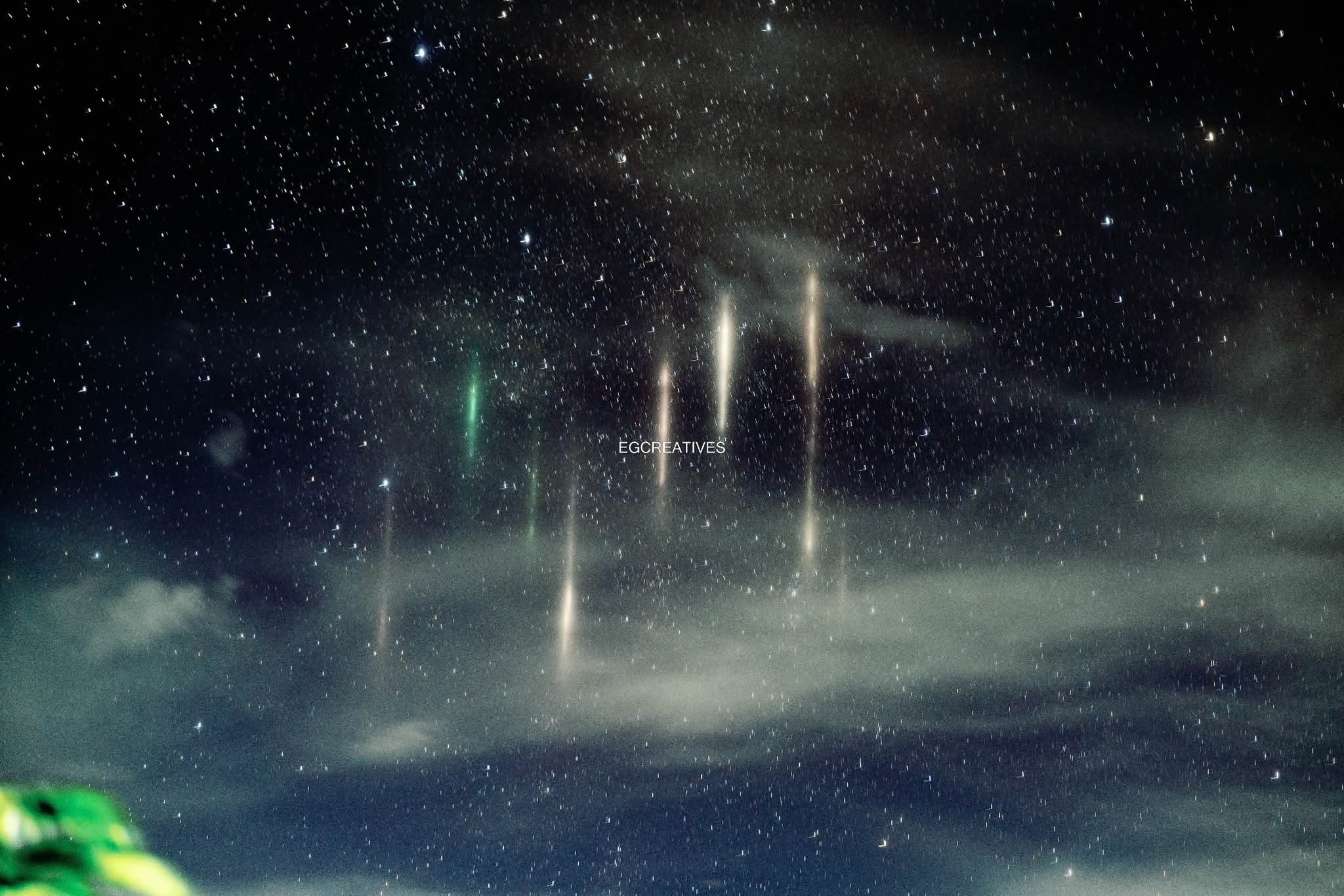 Tingnan: Kamangha-manghang mga ‘light pillars’, nasilayan sa Madridejos, Cebu
