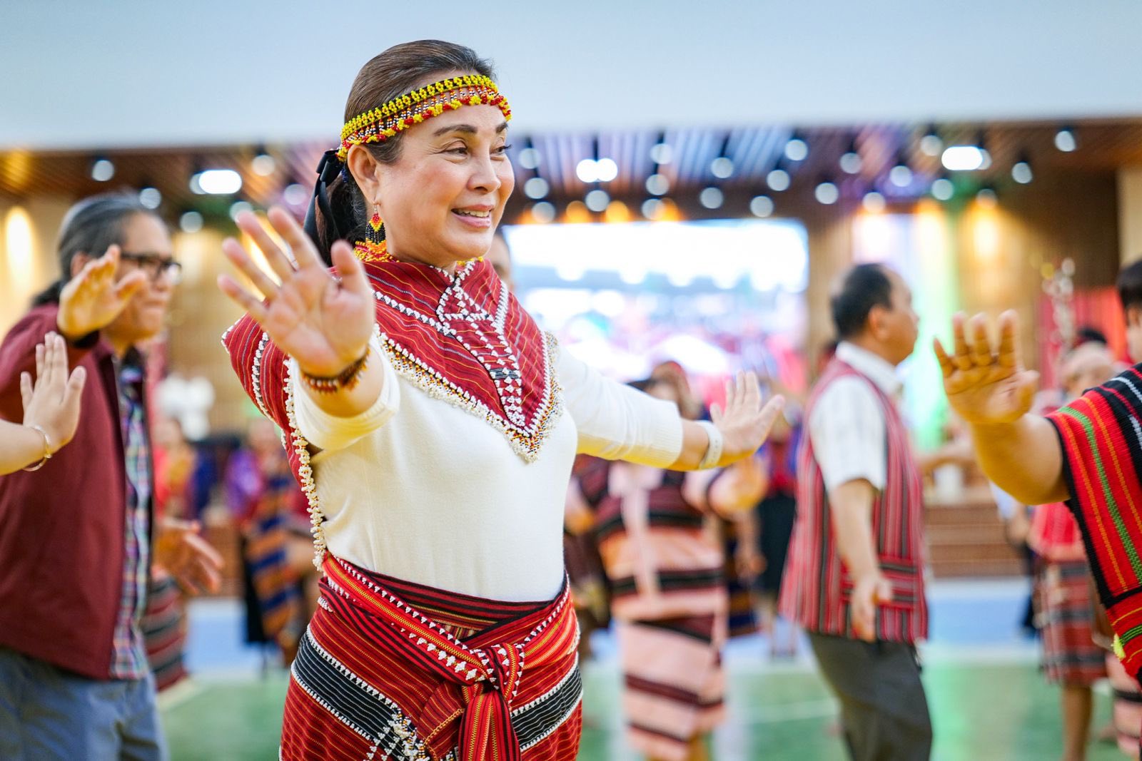 Tingnan: Sen. Loren Legarda, isinusulong ang ‘schools of living traditions act’ para mapangalagaan ang pamanang kultura ng Pilipinas