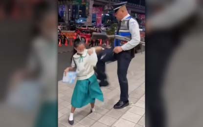 Security Guard, Sibak Matapos Sirain ang Paninda ng Bata