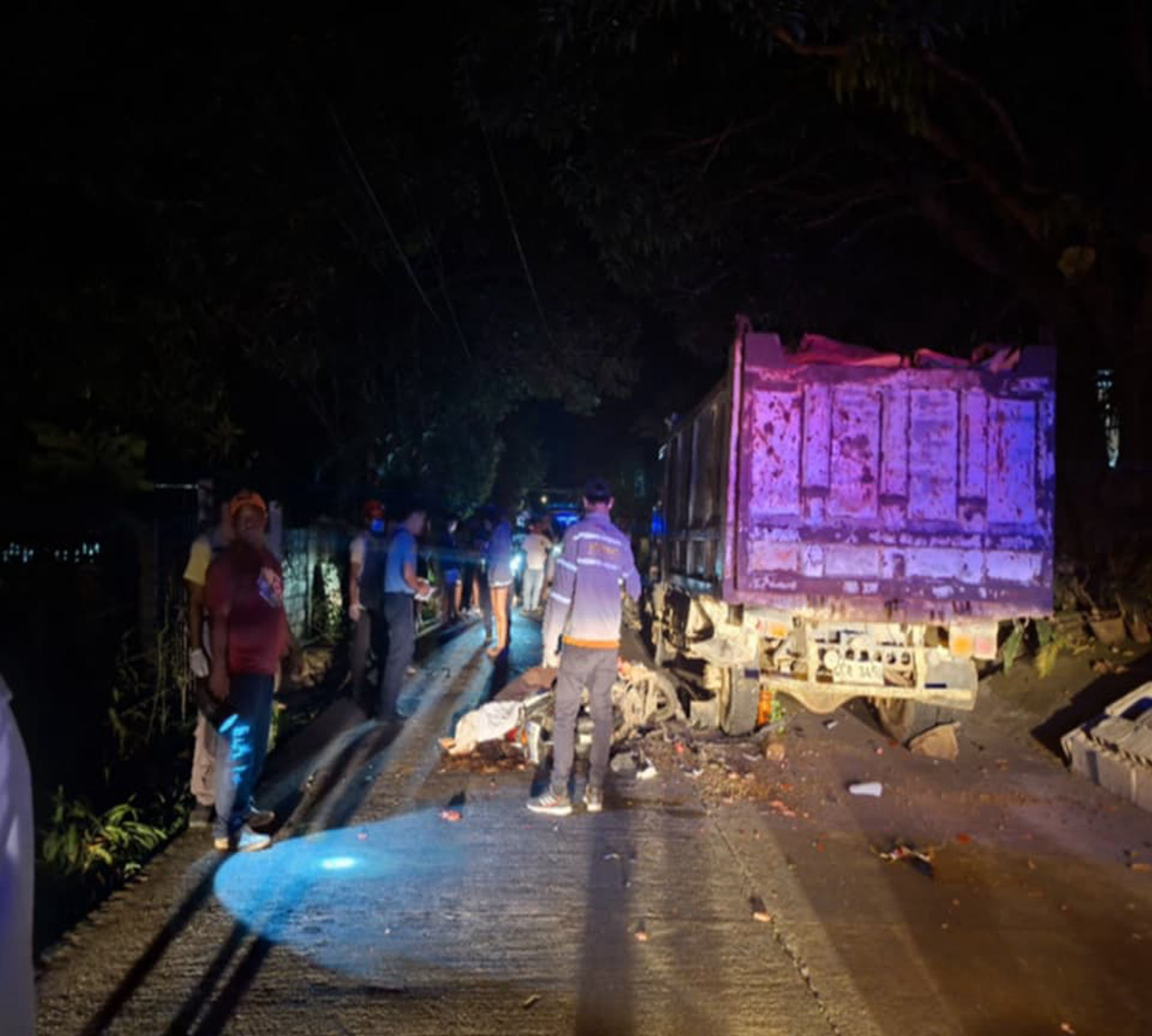 Motorcycle collision with dump truck in Pagbilao claims young woman’s life