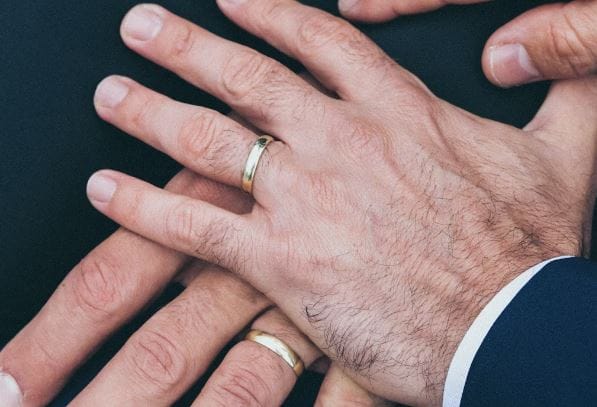 Gawing Legal ang Same-Sex Marriage