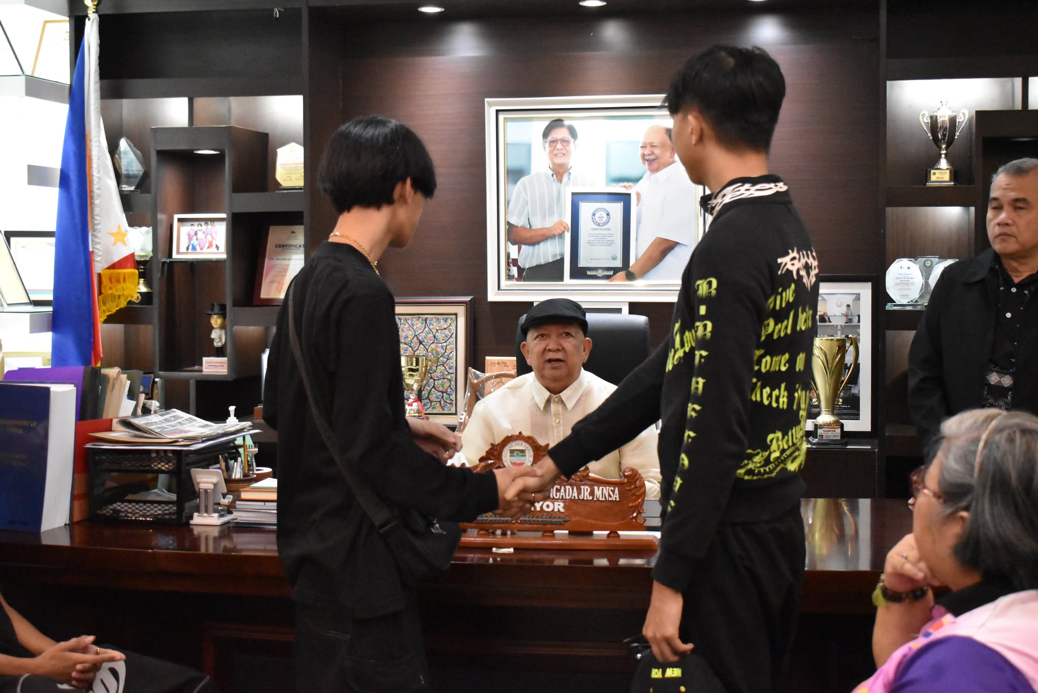 Youth clash at Sampalok Lake prompts Mayor’s intervention — Second chance or missed accountability?