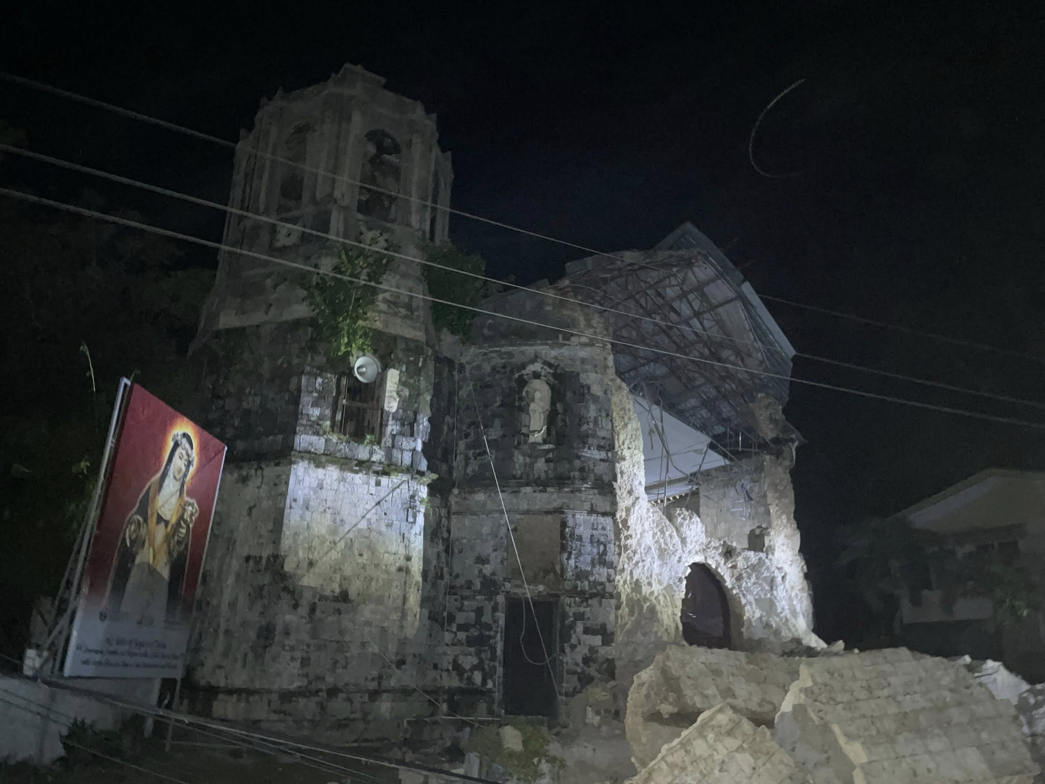 Makasaysayang Archdiocesan Shrine of Santa Rosa de Lima sa Cebu, gumuho!