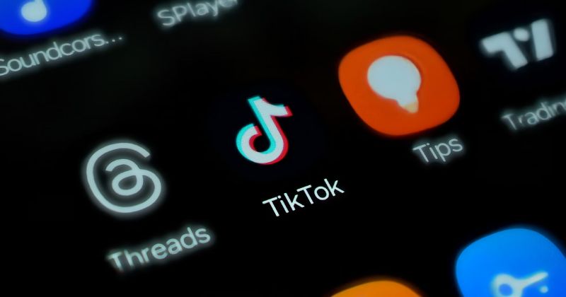 Trump, pinatagal ang TikTok sale ng 75 days, nangakong makikipag-usap sa China