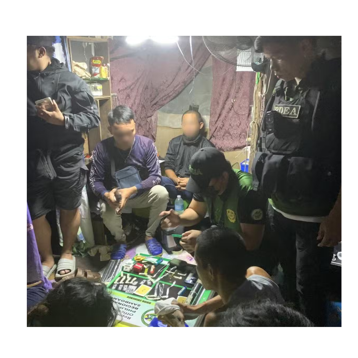 PDEA, sinalakay ang drug den sa Pagadian City; limang suspek kabilang ang dalawang menor de edad, arestado